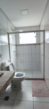 Imagem Casa com 5 Quartos à Venda, 218 m² em Estrada Do Coco - Lauro De Freitas Imagem Casa com 5 Quartos à Venda, 218 m² em Estrada Do Coco - Lauro De Freitas