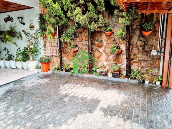 Imagem Casa de Condomínio com 4 Quartos à Venda, 200 m² em Jardim Campo Grande - São Paulo