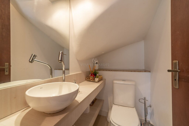 Imagem Casa com 4 Quartos à Venda, 205 m² em Ipanema - Porto Alegre Imagem Casa com 4 Quartos à Venda, 205 m² em Ipanema - Porto Alegre