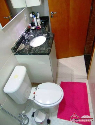 Imagem Casa de Condomínio com 2 Quartos à Venda, 92 m² em Jardim Califórnia - Jacareí