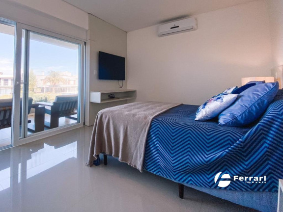 Imagem Casa de Condomínio com 5 Quartos à Venda, 380 m² em Centro - Xangri-lá