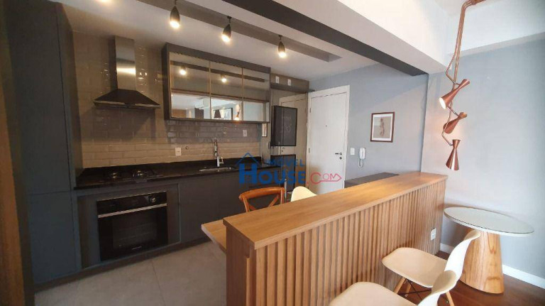 Imagem Apartamento com 2 Quartos à Venda, 121 m² em Pinheiros - São Paulo Imagem Apartamento com 2 Quartos à Venda, 121 m² em Pinheiros - São Paulo