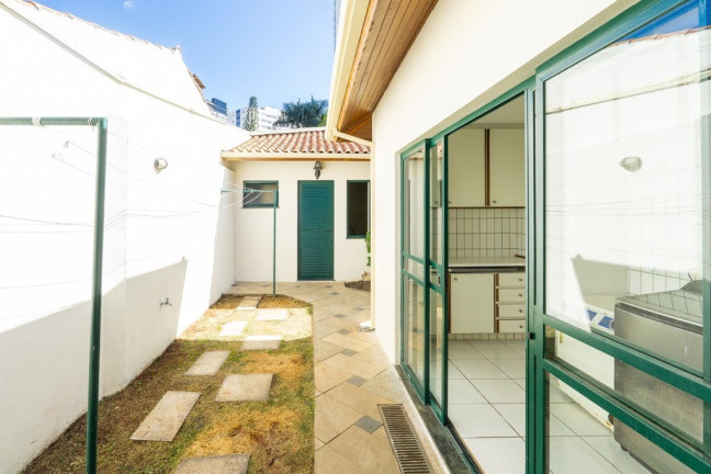 Imagem Casa com 3 Quartos à Venda, 288 m² em Jardim Das Bandeiras - São Paulo