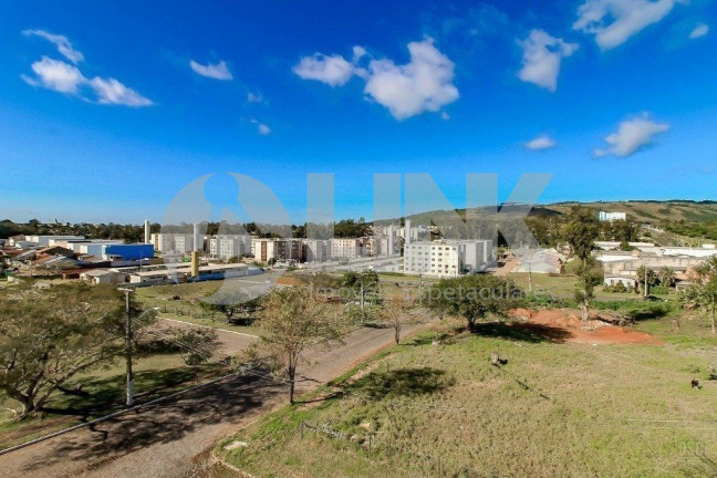 Imagem Casa com 5 Quartos à Venda, 600 m² em Jardim Leopoldina - Porto Alegre Imagem Casa com 5 Quartos à Venda, 600 m² em Jardim Leopoldina - Porto Alegre