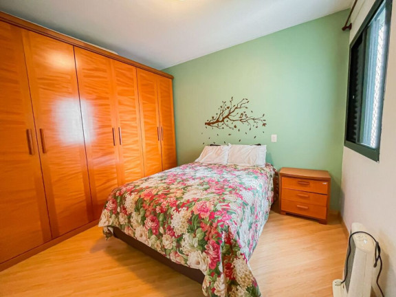 Imagem Imóvel com 3 Quartos à Venda,  em Vila Ipojuca - São Paulo