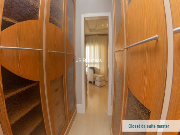 Imagem Imóvel com 3 Quartos à Venda, 250 m² em Centro - Balneário Camboriú Imagem Imóvel com 3 Quartos à Venda, 250 m² em Centro - Balneário Camboriú