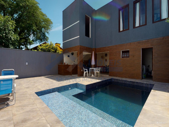 Imagem Sobrado com 4 Quartos à Venda, 600 m² em Guarujá - Porto Alegre Imagem Sobrado com 4 Quartos à Venda, 600 m² em Guarujá - Porto Alegre