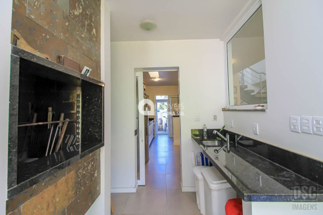Imagem Casa com 2 Quartos à Venda, 166 m² Imagem Casa com 2 Quartos à Venda, 166 m²