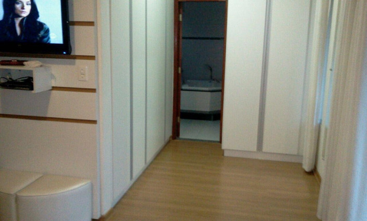 Imagem Casa com 4 Quartos à Venda, 346 m² em Jardim Das Hortênsias - Poços De Caldas Imagem Casa com 4 Quartos à Venda, 346 m² em Jardim Das Hortênsias - Poços De Caldas