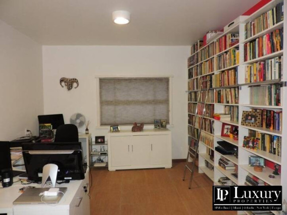Imagem Casa com 5 Quartos à Venda, 400 m² em Vila Madalena - São Paulo Imagem Casa com 5 Quartos à Venda, 400 m² em Vila Madalena - São Paulo