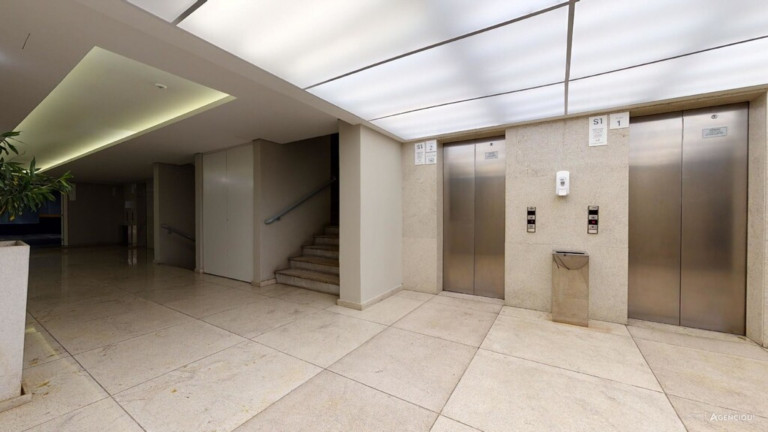 Imagem Imóvel com 1 Quarto à Venda, 53 m² em Petrópolis - Porto Alegre