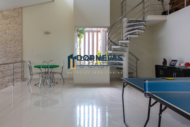 Imagem Casa com 4 Quartos à Venda, 416 m² em Guará I - Brasília Imagem Casa com 4 Quartos à Venda, 416 m² em Guará I - Brasília