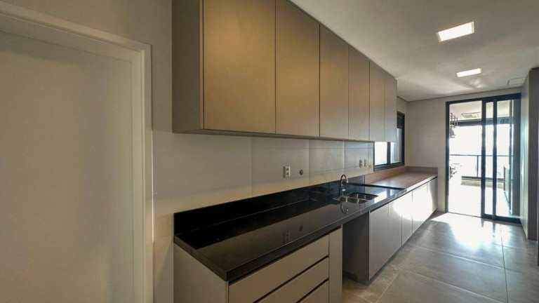 Imagem Apartamento com 4 Quartos à Venda, 344 m² em Alphaville - Barueri