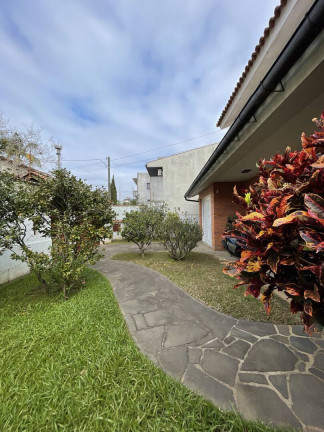 Imagem Casa com 5 Quartos à Venda, 232 m² em Menino Deus - Porto Alegre Imagem Casa com 5 Quartos à Venda, 232 m² em Menino Deus - Porto Alegre