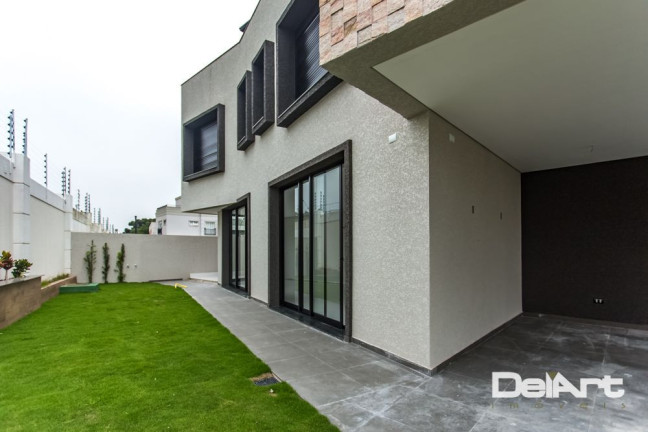 Imagem Casa com 3 Quartos à Venda, 226 m² em Uberaba - Curitiba Imagem Casa com 3 Quartos à Venda, 226 m² em Uberaba - Curitiba