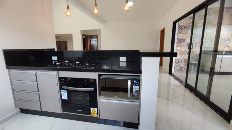 Imagem Casa com 3 Quartos à Venda, 170 m² em Ninho Verde Ii - Pardinho Imagem Casa com 3 Quartos à Venda, 170 m² em Ninho Verde Ii - Pardinho