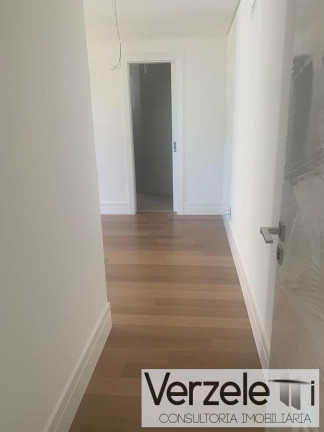 Imagem Apartamento com 4 Quartos à Venda, 230 m² em Centro - Balneário Camboriú Imagem Apartamento com 4 Quartos à Venda, 230 m² em Centro - Balneário Camboriú