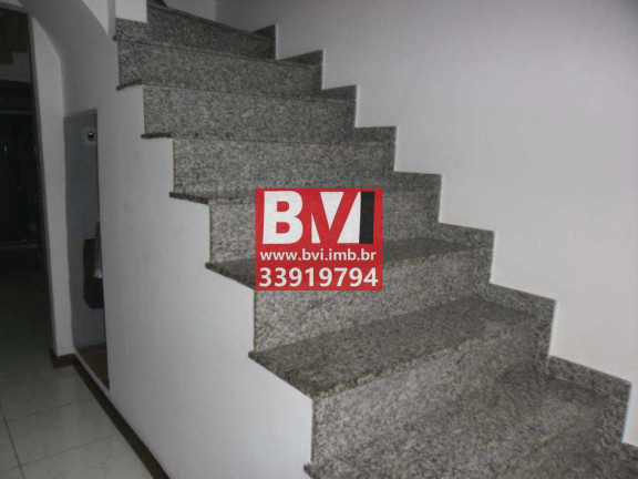 Imagem Casa com 2 Quartos à Venda, 144 m² em Ramos - Rio De Janeiro
