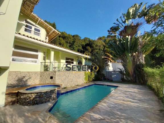 Imagem Casa com 6 Quartos à Venda, 300 m² em Piratininga - Niterói Imagem Casa com 6 Quartos à Venda, 300 m² em Piratininga - Niterói