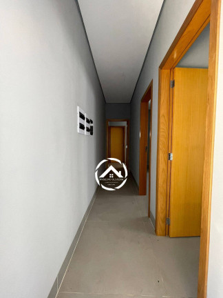Imagem Casa com 3 Quartos à Venda, 380 m² em Petrópolis - Várzea Grande Imagem Casa com 3 Quartos à Venda, 380 m² em Petrópolis - Várzea Grande