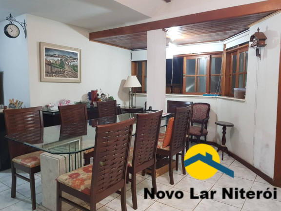 Imagem Casa de Condomínio com 7 Quartos à Venda, 410 m² em Camboinhas - Niterói Imagem Casa de Condomínio com 7 Quartos à Venda, 410 m² em Camboinhas - Niterói