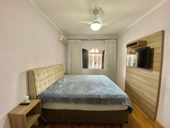 Imagem Casa com 3 Quartos à Venda, 182 m² em Vila Industrial - São José Dos Campos