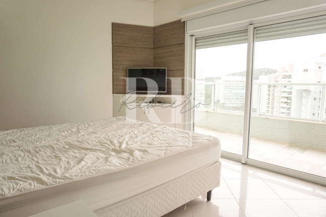 Imagem Imóvel com 8 Quartos à Venda, 697 m² em Riviera - Bertioga Imagem Imóvel com 8 Quartos à Venda, 697 m² em Riviera - Bertioga