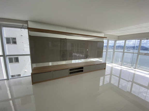 Imagem Apartamento com 5 Quartos à Venda, 237 m² em Centro - Balneário Camboriú Imagem Apartamento com 5 Quartos à Venda, 237 m² em Centro - Balneário Camboriú