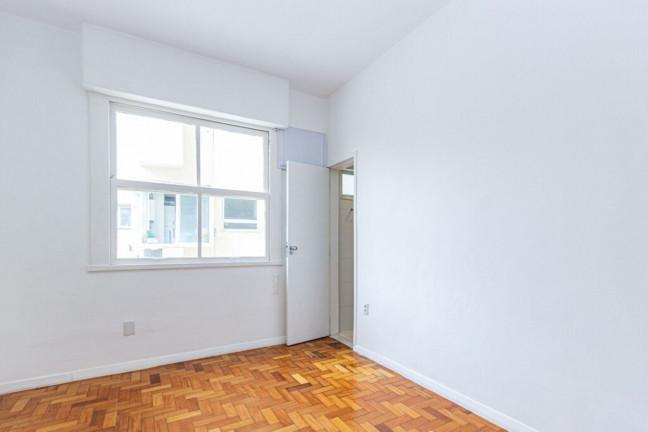 Imagem Imóvel com 3 Quartos à Venda, 118 m² em Botafogo - Rio De Janeiro Imagem Imóvel com 3 Quartos à Venda, 118 m² em Botafogo - Rio De Janeiro