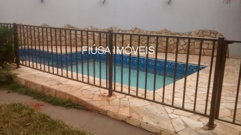Casa com 3 Quartos à Venda,  em Candido Portinari - Ribeirão Preto