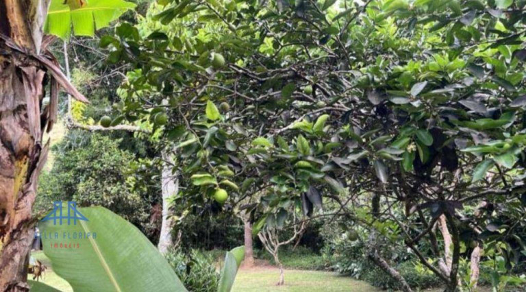 Imagem Terreno à Venda, 1.435 m² em Sambaqui - Florianópolis Imagem Terreno à Venda, 1.435 m² em Sambaqui - Florianópolis