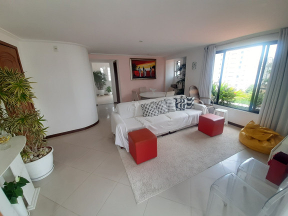 Imagem Imóvel com 4 Quartos à Venda, 301 m² em Jardim Apipema - Salvador Imagem Imóvel com 4 Quartos à Venda, 301 m² em Jardim Apipema - Salvador