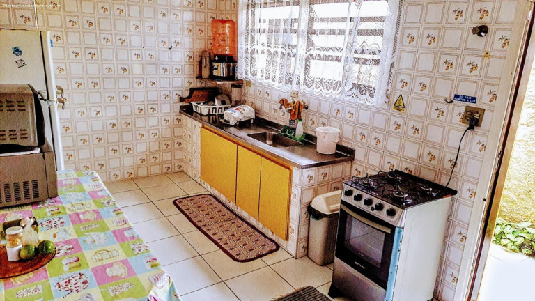 Imagem Casa com 4 Quartos à Venda, 175 m² em Balneário Oásis - Peruíbe