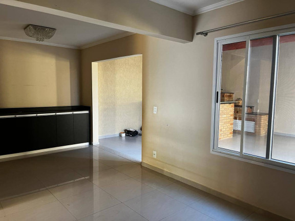Casa com 3 Quartos para Alugar, 200 m² em Jardim Ermida I - Jundiaí