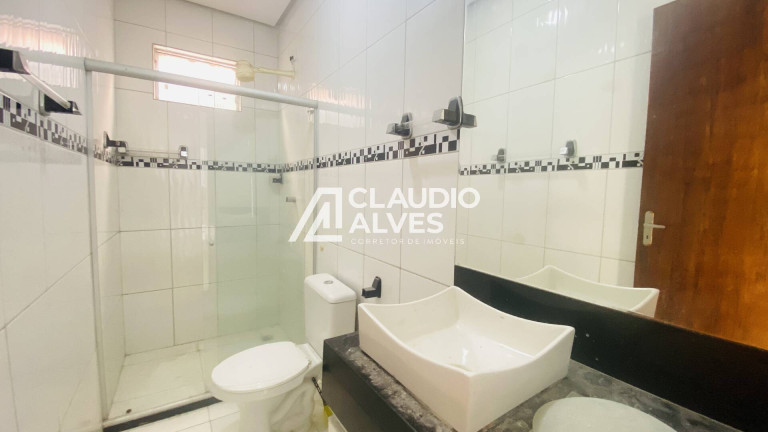 Imagem Casa com 5 Quartos à Venda, 300 m² em Conceição - Feira De Santana Imagem Casa com 5 Quartos à Venda, 300 m² em Conceição - Feira De Santana