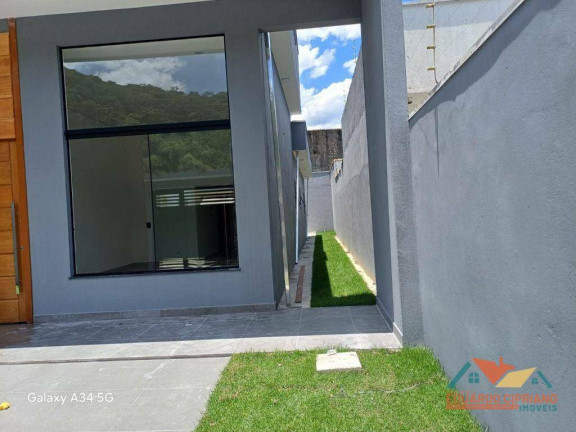 Imagem Casa com 3 Quartos à Venda, 131 m² em Massaguaçu - Caraguatatuba