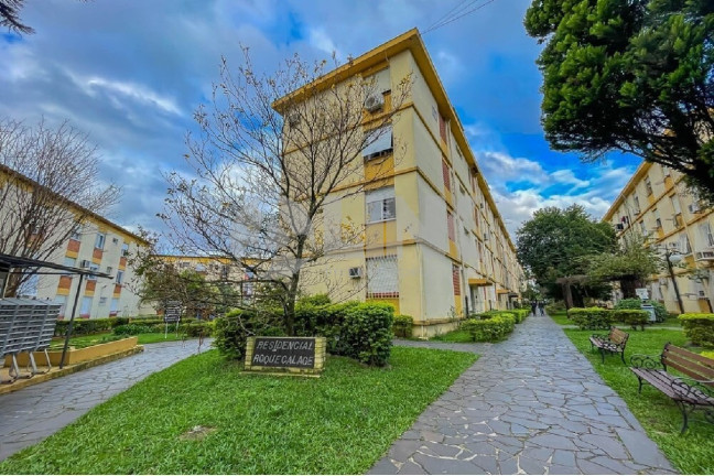 Imagem Apartamento com 4 Quartos à Venda, 85 m² em Passo Da Areia - Porto Alegre Imagem Apartamento com 4 Quartos à Venda, 85 m² em Passo Da Areia - Porto Alegre