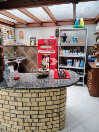 Imagem Casa com 4 Quartos à Venda, 230 m² em Cacupé - Florianópolis