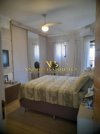 Imagem Casa com 4 Quartos à Venda, 319 m² em Centro - Lauro De Freitas