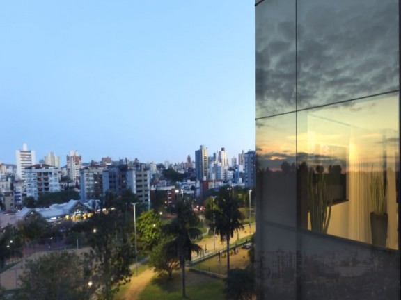 Imagem Apartamento com 3 Quartos à Venda, 168 m² em Bela Vista - Porto Alegre Imagem Apartamento com 3 Quartos à Venda, 168 m² em Bela Vista - Porto Alegre
