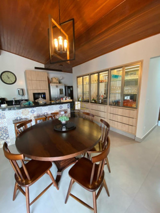 Imagem Casa com 3 Quartos à Venda, 300 m² em Domingos Martins - Domingos Martins