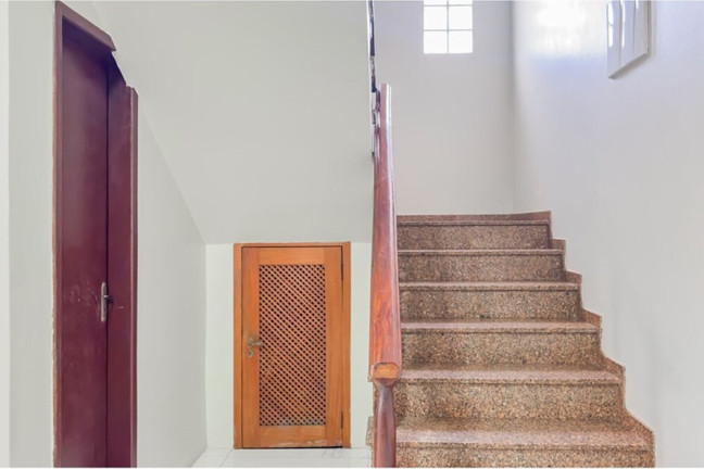 Imagem Casa com 5 Quartos à Venda, 208 m² em Parque Dos Maias - Porto Alegre Imagem Casa com 5 Quartos à Venda, 208 m² em Parque Dos Maias - Porto Alegre
