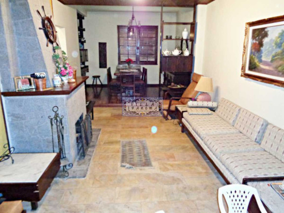 Imagem Imóvel com 6 Quartos à Venda, 180 m² em Alto - Teresópolis Imagem Imóvel com 6 Quartos à Venda, 180 m² em Alto - Teresópolis