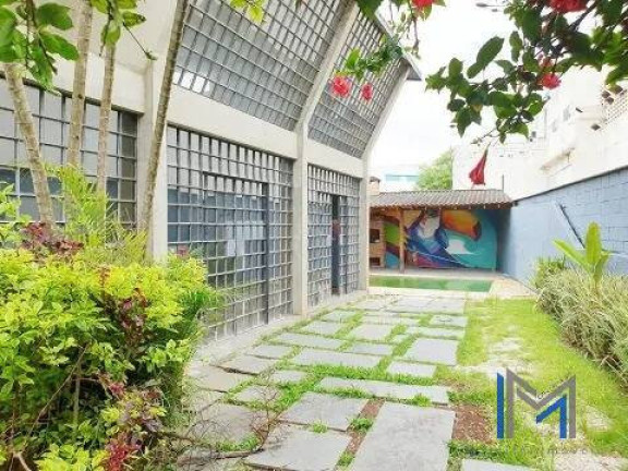 Casa para Alugar, 480 m² em Granja Viana - Cotia