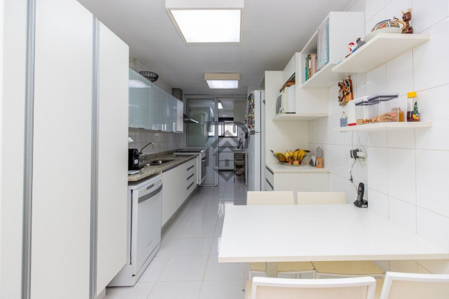 Imagem Apartamento com 3 Quartos à Venda, 161 m² em Vila Nova Conceição - São Paulo Imagem Apartamento com 3 Quartos à Venda, 161 m² em Vila Nova Conceição - São Paulo