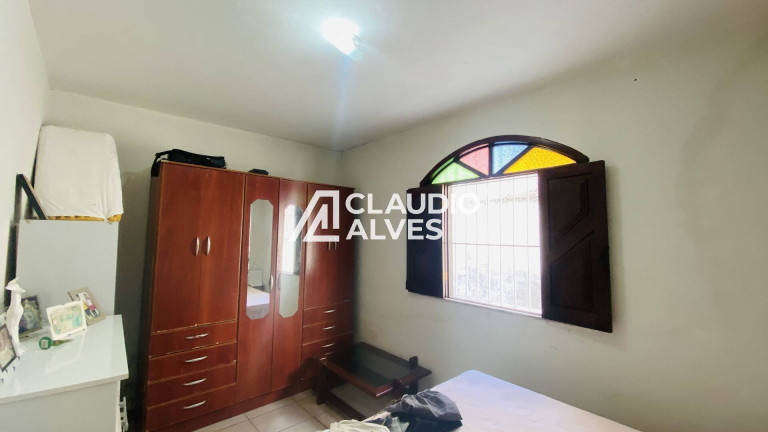 Imagem Casa com 4 Quartos à Venda, 200 m² em Santa Mônica - Feira De Santana Imagem Casa com 4 Quartos à Venda, 200 m² em Santa Mônica - Feira De Santana