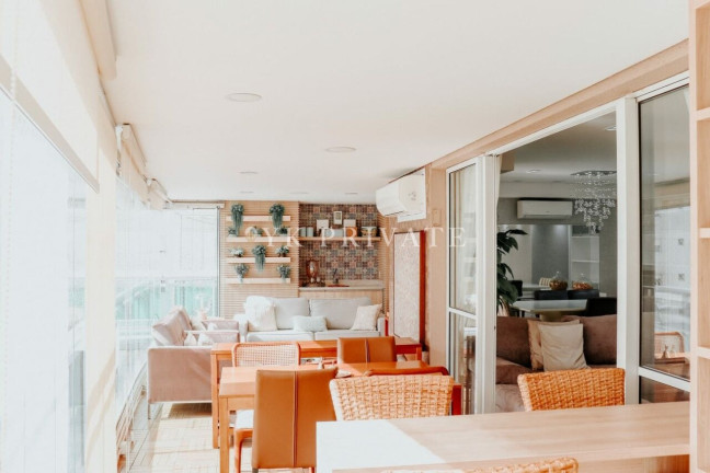 Apartamento com 3 Quartos à Venda, 180 m² em Vila Romana - São Paulo