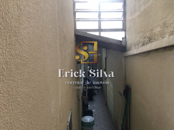 Imagem Casa com 3 Quartos à Venda, 210 m² em Vila Osasco - Osasco