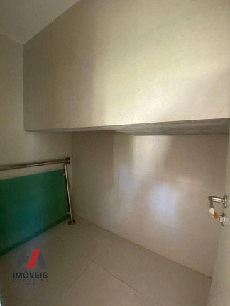 Imagem Casa com 4 Quartos à Venda, 336 m² em Centro - Eusébio Imagem Casa com 4 Quartos à Venda, 336 m² em Centro - Eusébio