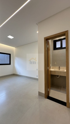 Imagem Casa com 4 Quartos à Venda, 223 m² em Jardim Europa - Goiânia